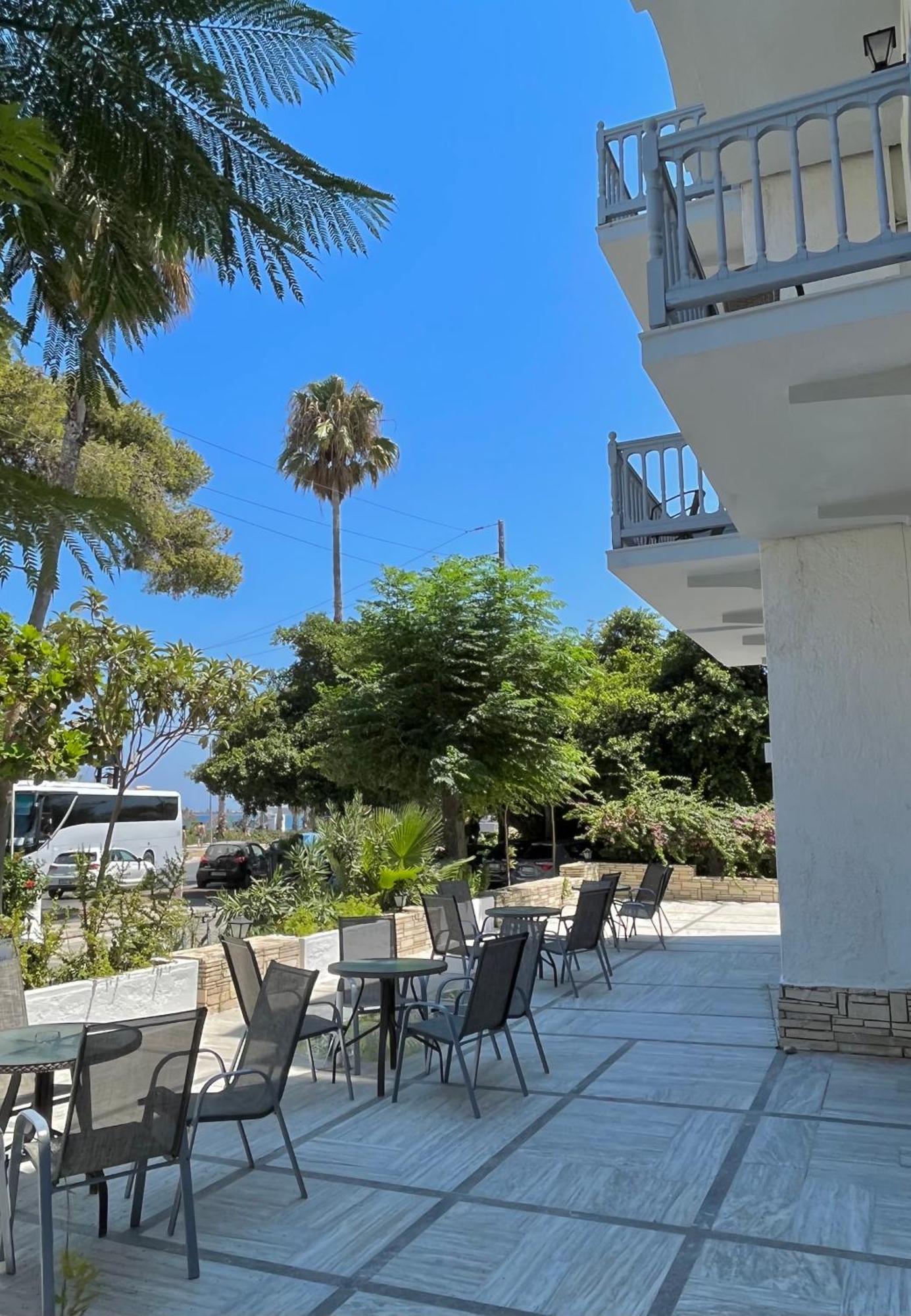 Theodorou Beach Hotel Apartments Psalidi  Eksteriør billede