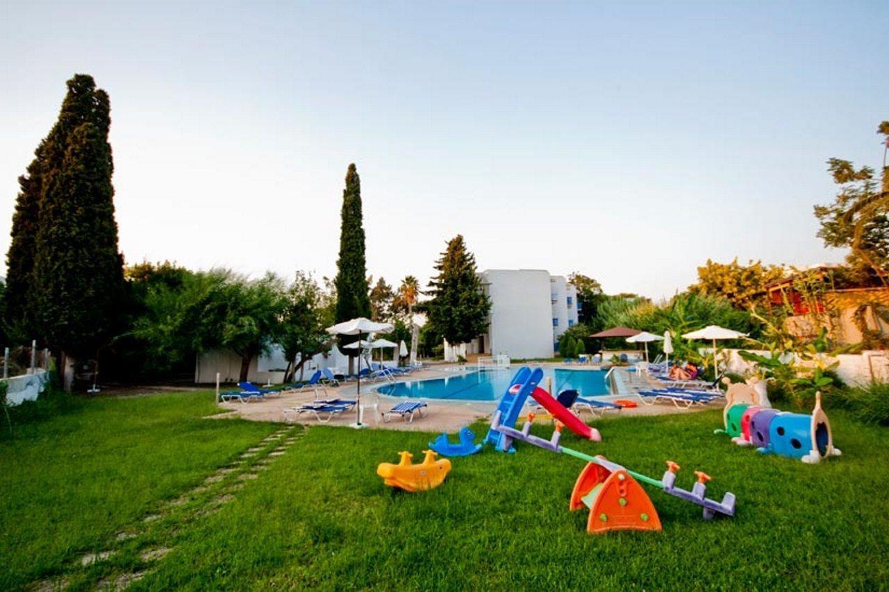 Theodorou Beach Hotel Apartments Psalidi  Eksteriør billede