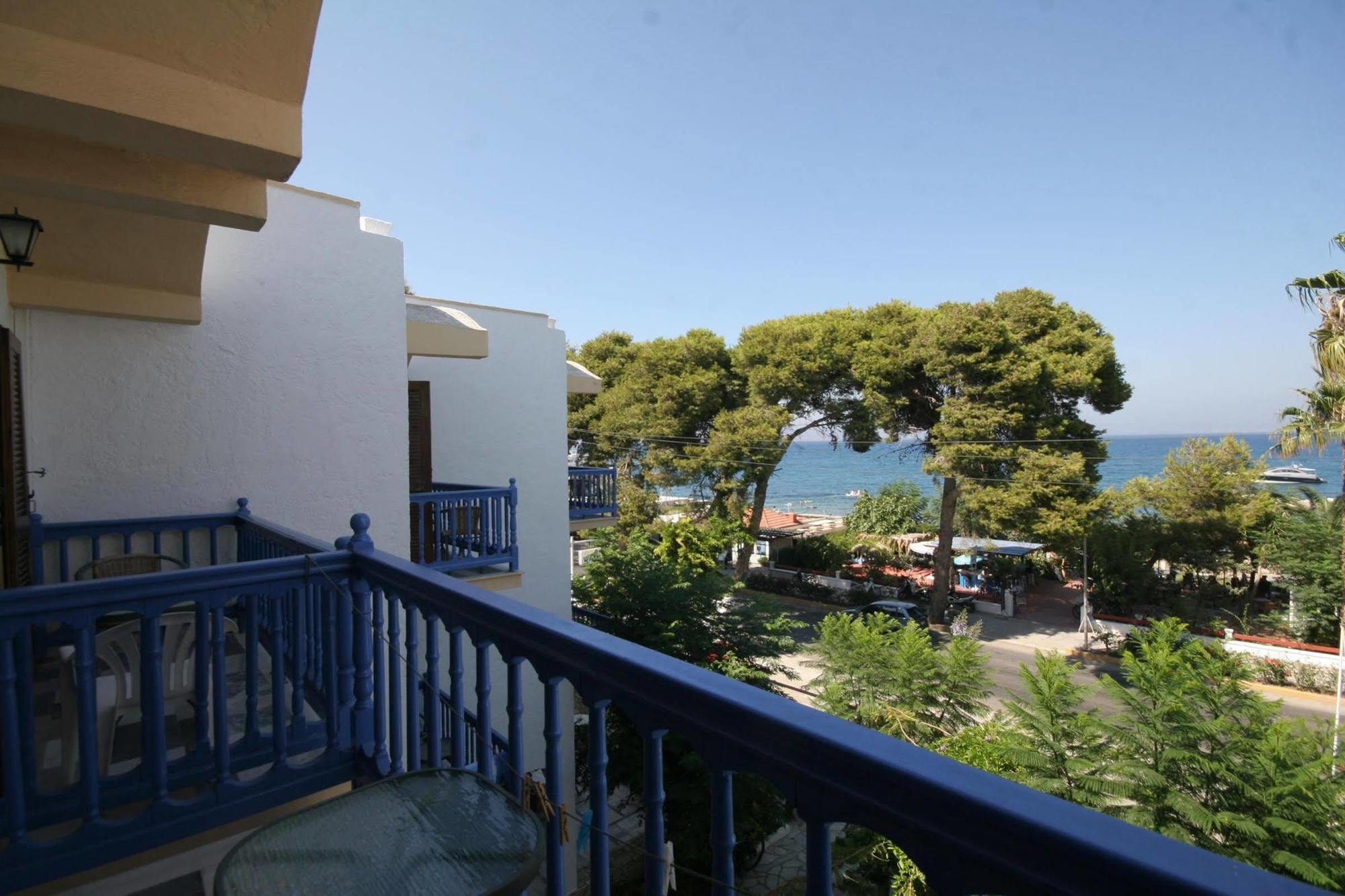 Theodorou Beach Hotel Apartments Psalidi  Eksteriør billede